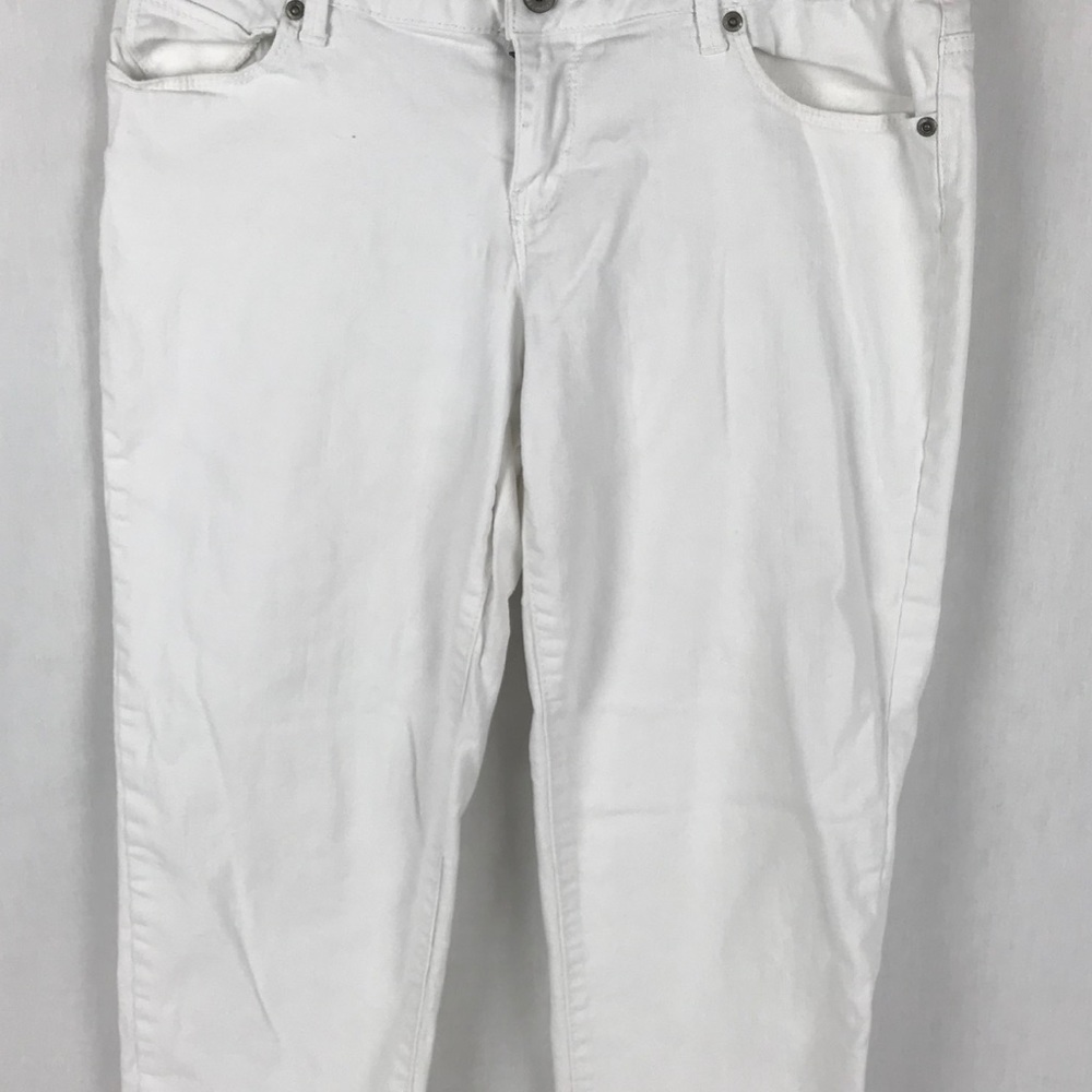 Sonoma White Denim Capris
